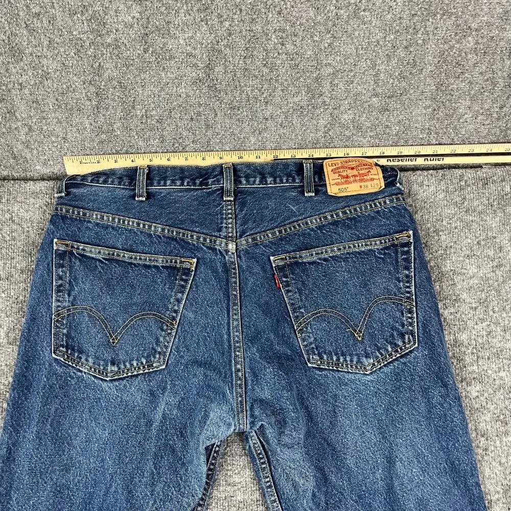 Levis levis 505
